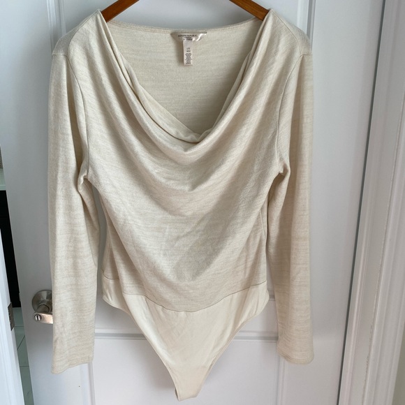 Long Sleeve Scoop Neck Bodysuit - Picture 2 of 8